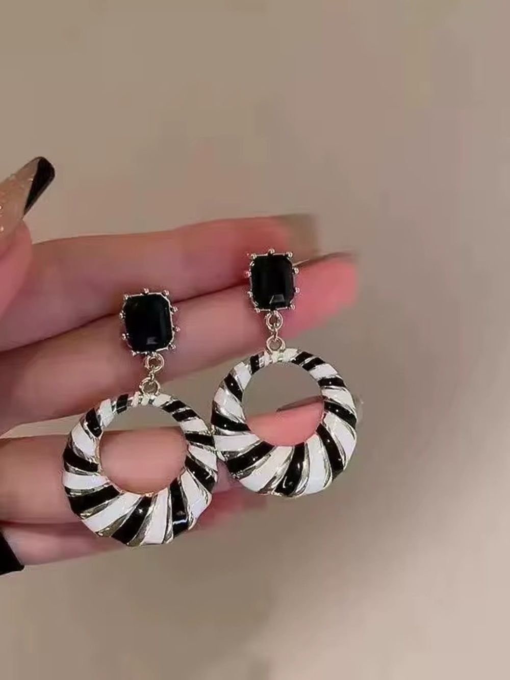 Black & White Striped Circle Hoop Earrings | Geometric Oil Drip Design